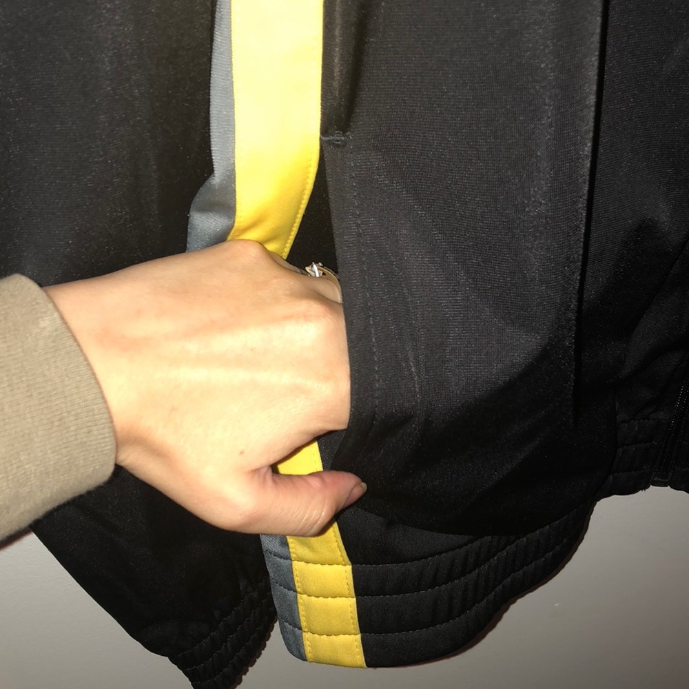 Puma jacket - Picture 2 of 4